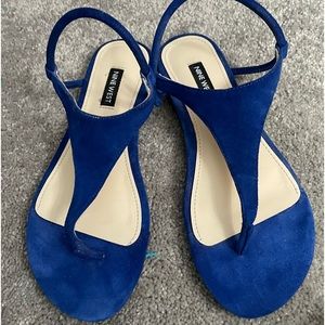 Nine West Thong Sandal Royal Blue (6 ½)